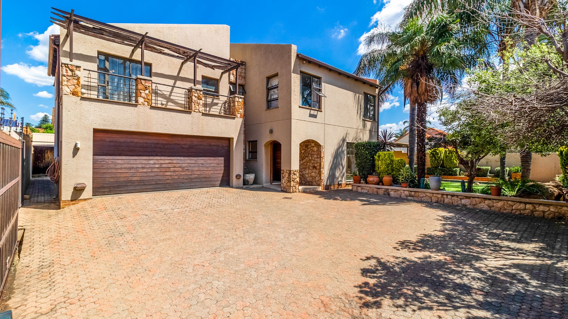 Newly renovated 3 bedroom house in Bedfordview