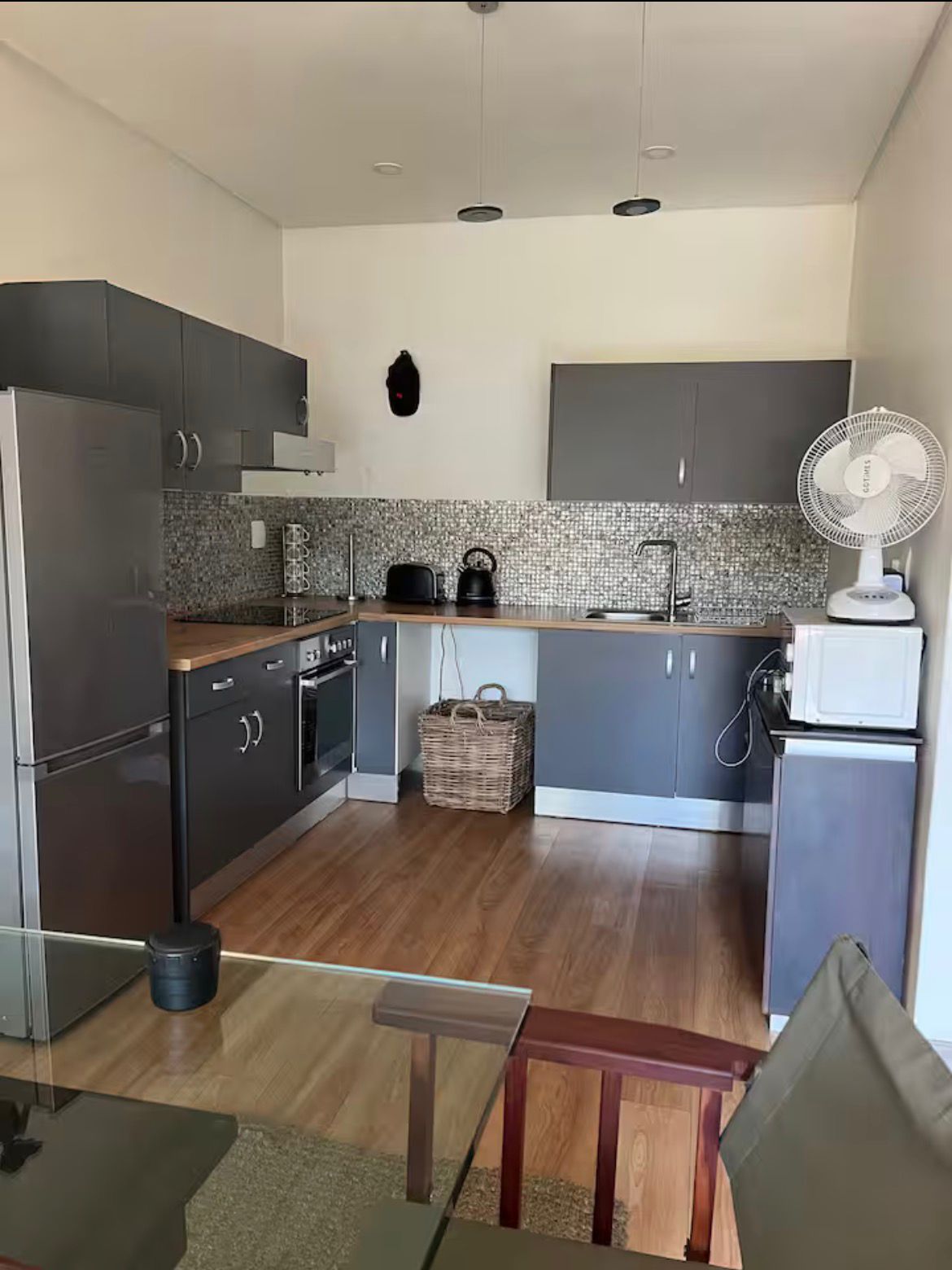 Fully furnished 1 bed Bedfordview